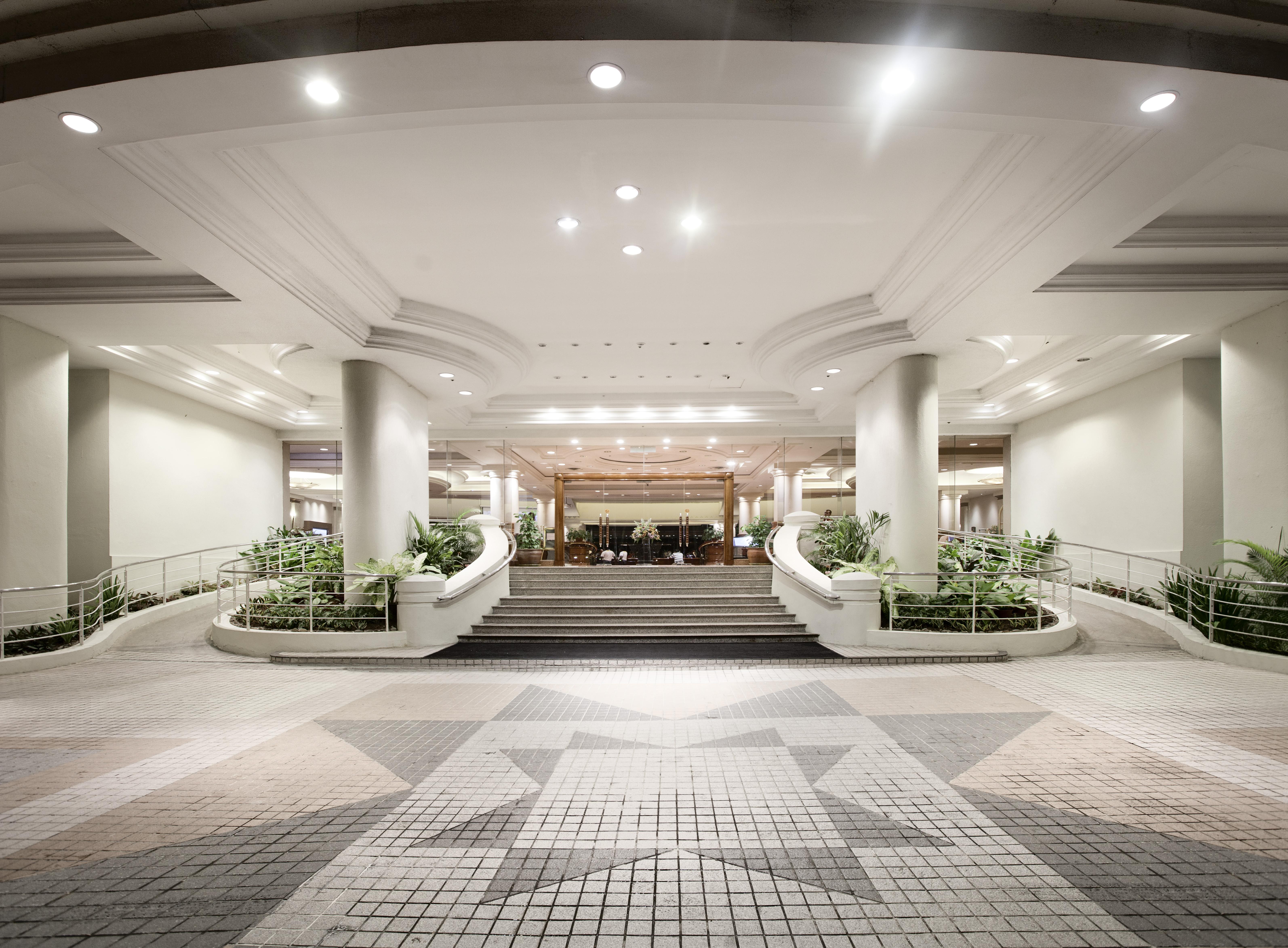 Dorsett Grand Labuan Hotel Bagian luar foto