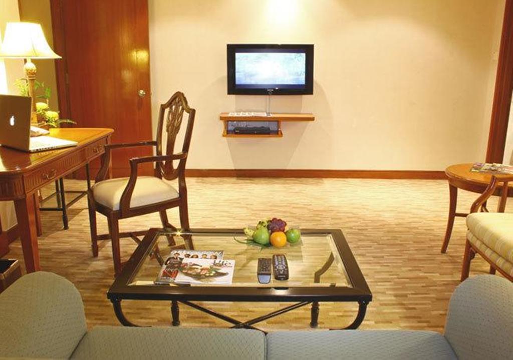 Dorsett Grand Labuan Hotel Bagian luar foto